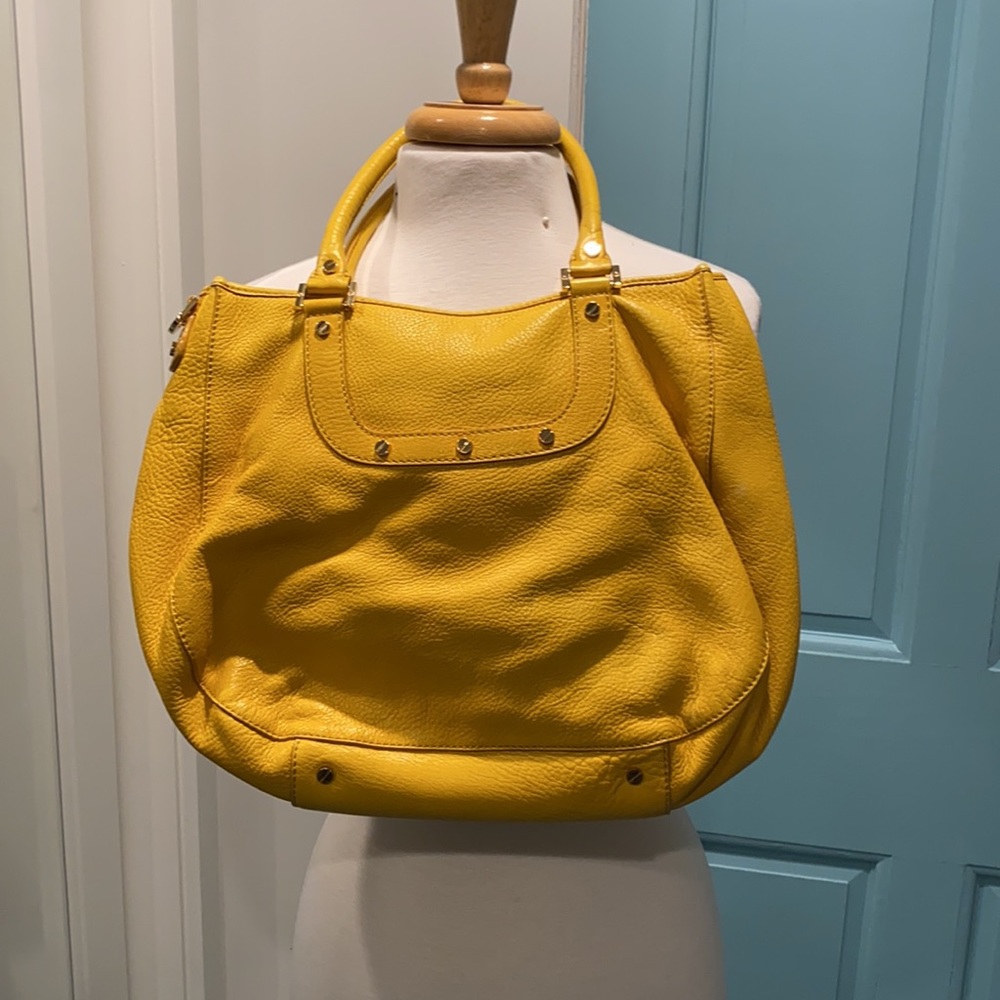 Yellow Tory Burch bag - Picture 2 of 4